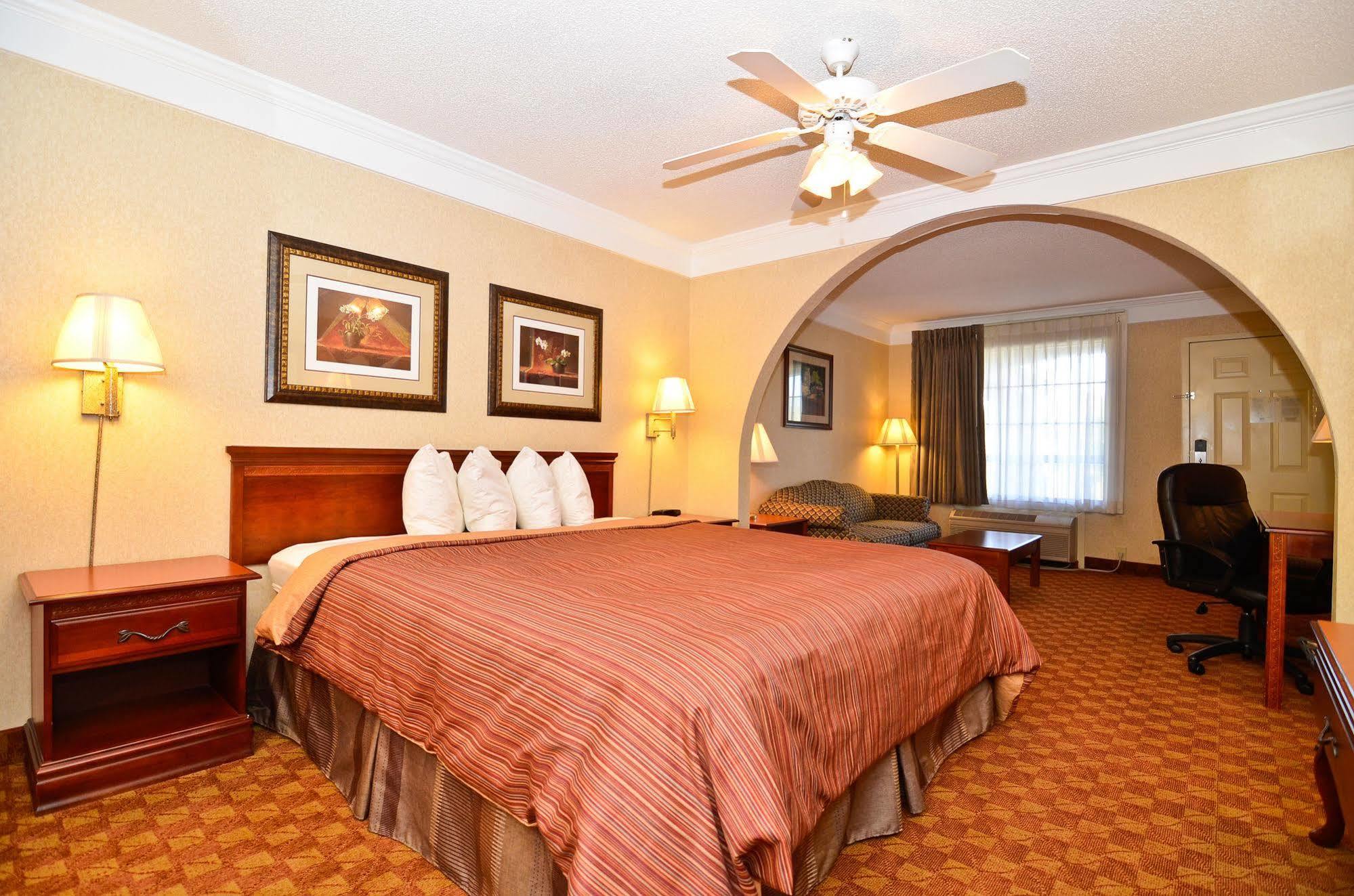 Best Western Hawkinsville Inn & Suites Ruang foto