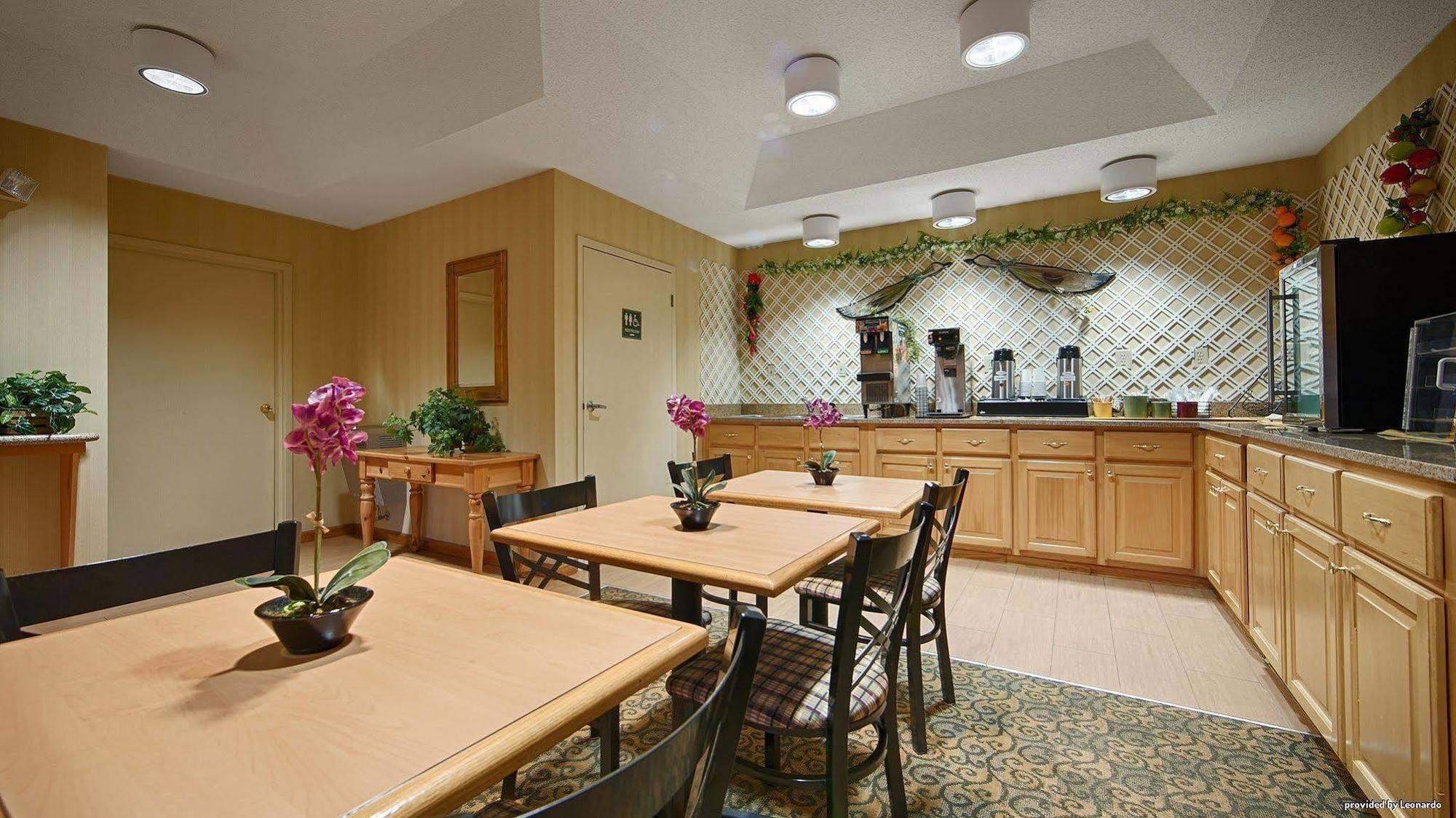 Best Western Hawkinsville Inn & Suites Bagian luar foto